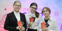 Фотография к материалу: В Кунгуре состоялось торжественное вручение паспортов представителям Движения Первых - Газета Искра